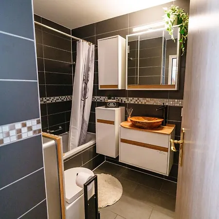 Entspannung Mitten Im Schwarzwald Mit Infrarotsauna Und Massagesessel Apartamento Schönwalde