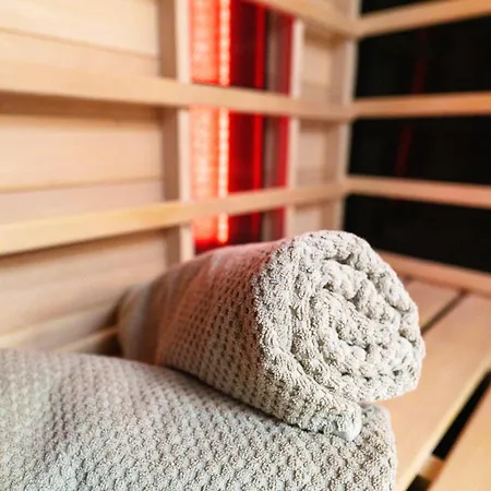 Apartamento Entspannung Mitten Im Schwarzwald Mit Infrarotsauna Und Massagesessel Schönwalde